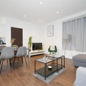 https://imperial-middlesex-street-apartments.cambridgehotelsuk.com